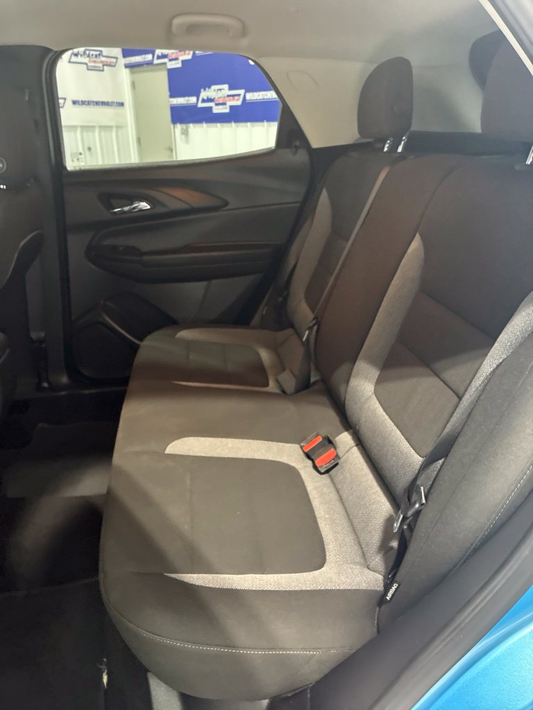 Used 2025 Chevrolet TrailBlazer LT AWD/4WD image 31