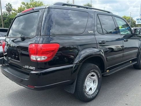 Used 2006 Toyota Sequoia SR5 AWD/4WD image 10