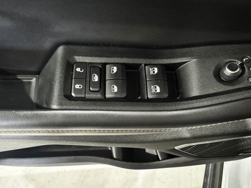 Used 2023 Jeep Grand Cherokee 4WD 4xe image 18