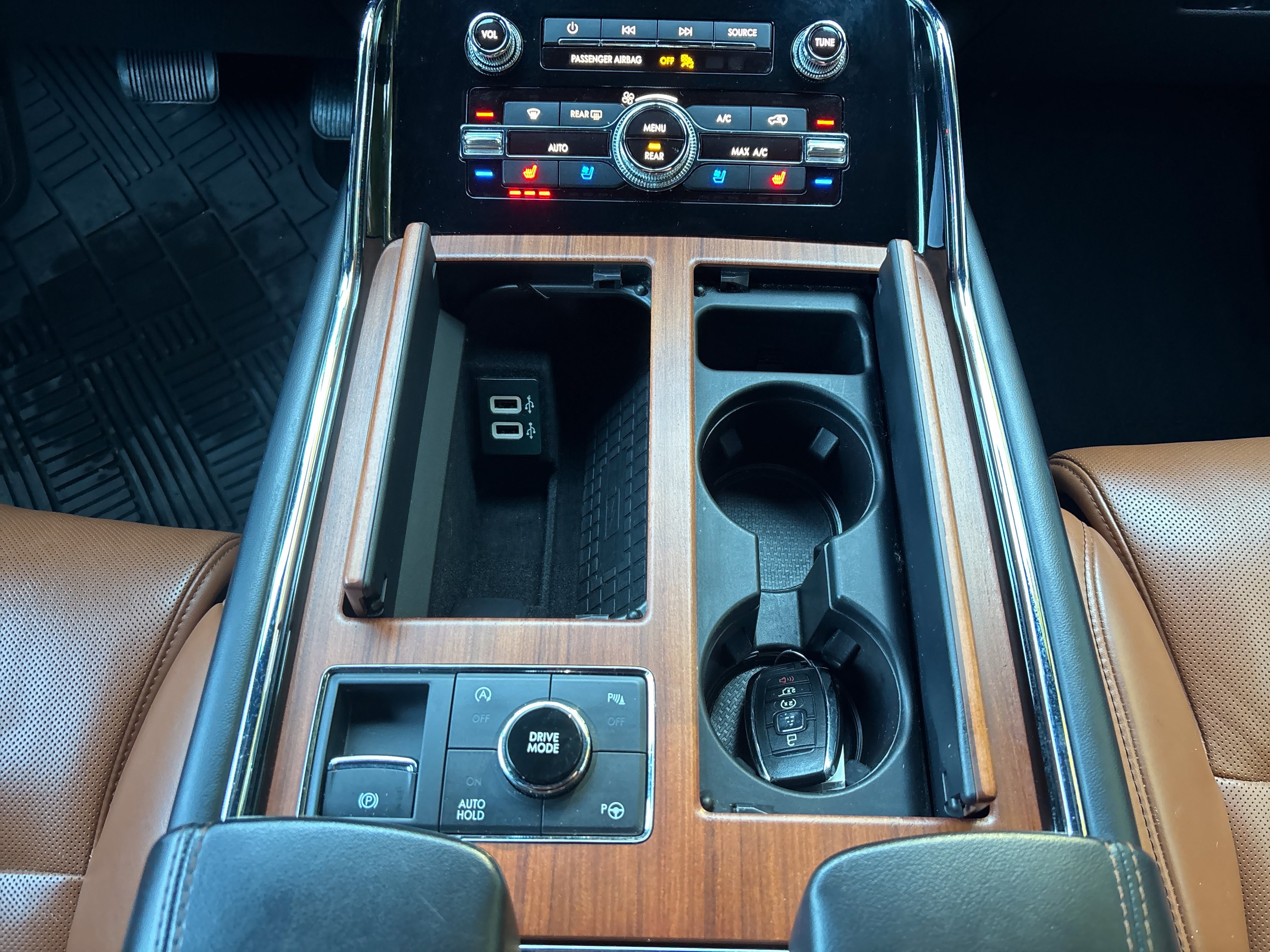 Used 2019 Lincoln Navigator L Reserve AWD/4WD image 28