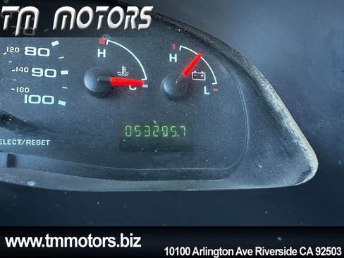 Used 2008 Ford E-350 and Econoline 350 XLT image 15