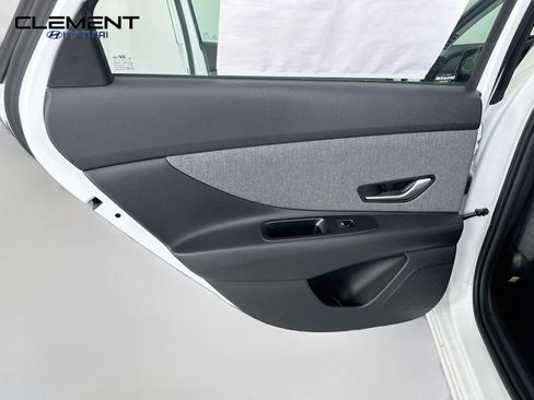 New 2026 Hyundai Elantra Limited FWD image 28