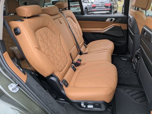 Certified 2024 BMW X7 xDrive40i w/ Executive Package image 24