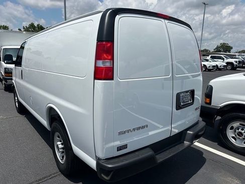 New 2025 GMC Savana 2500 w/ Communications Package RWD image 5