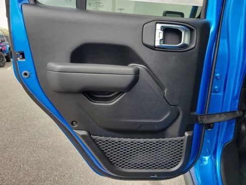 New 2026 Jeep Gladiator Mojave AWD/4WD image 13