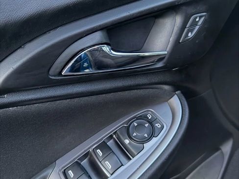 Used 2019 Chevrolet Malibu LS image 17