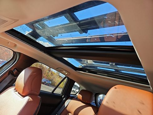 Certified 2025 MAZDA CX-50 Meridian Edition w/ Apex Package image 13