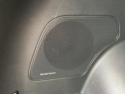 Used 2023 Hyundai Santa Fe Limited image 44