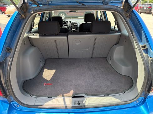 Used 2008 Pontiac Vibe w/ Preferred Package FWD image 9