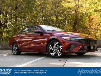 Used 2025 Hyundai Elantra Limited