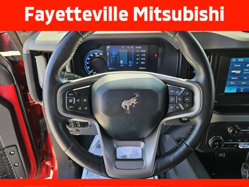 Used 2023 Ford Bronco Black Diamond AWD/4WD image 25