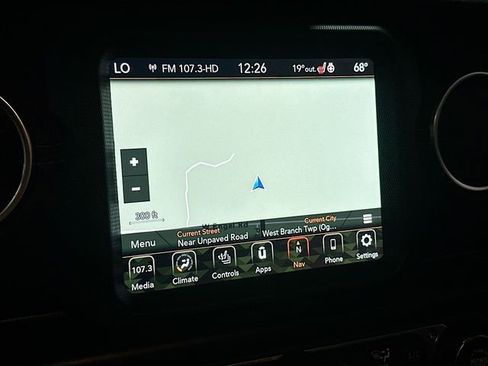 Used 2020 Jeep Gladiator Overland image 14