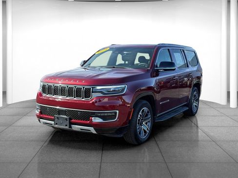Used 2024 Jeep Wagoneer Series II w/ Flexible Seating Group AWD/4WD image 3