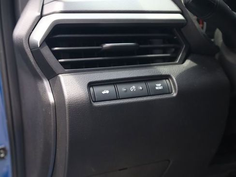 Used 2025 Nissan Altima 2.5 SR FWD image 11