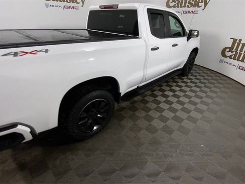 Used 2019 Chevrolet Silverado 1500 Custom w/ Custom Convenience Package image 8