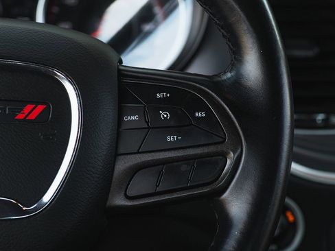 Used 2022 Dodge Charger SXT image 19