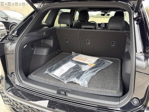 New 2026 Volkswagen Tiguan SE R-Line image 8