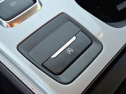 Used 2024 Ford Edge SEL image 26