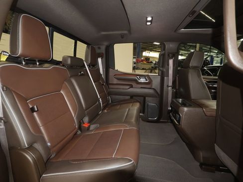 Used 2024 GMC Sierra 1500 Denali w/ Denali Reserve Package AWD/4WD image 28