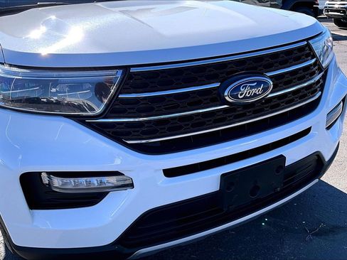 Used 2024 Ford Explorer XLT w/ Equipment Group 202A image 32