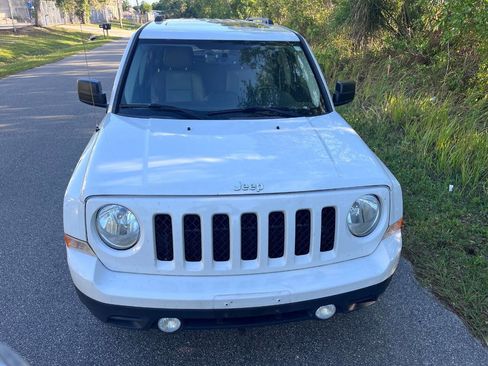 Used 2015 Jeep Patriot High Altitude image 13
