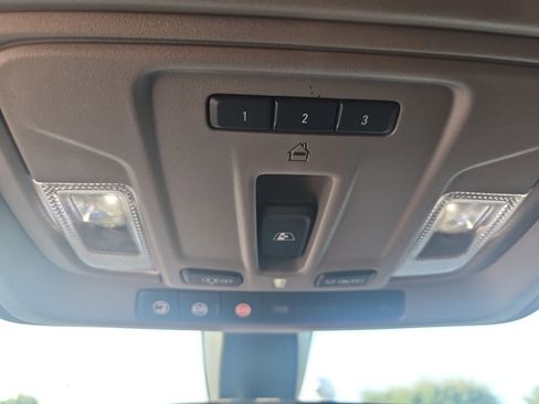 Used 2021 Chevrolet Silverado 1500 LT Trail Boss w/ Convenience Package II image 19