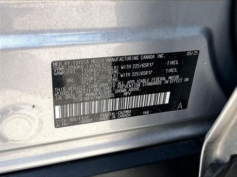 Used 2025 Toyota RAV4 XLE AWD/4WD image 36