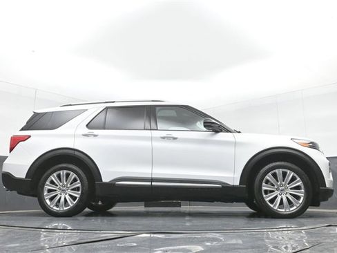 Used 2020 Ford Explorer Limited image 56