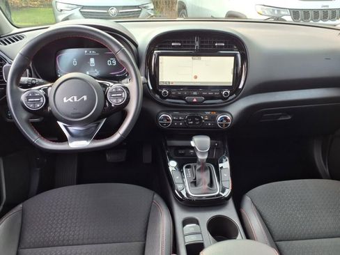 Used 2025 Kia Soul GT-Line w/ GT-Line Technology Package image 12