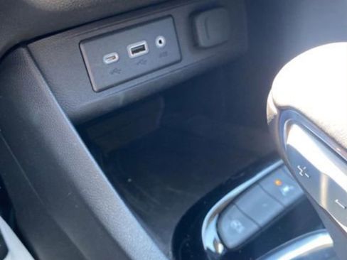 Used 2023 Buick Encore GX Select w/ Sport Touring Package image 28