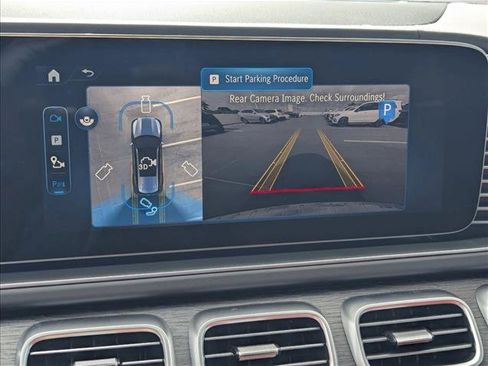 New 2026 Mercedes-Benz GLS 580 4MATIC image 12