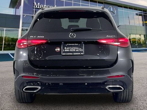 Certified 2025 Mercedes-Benz GLC 300 4MATIC image 4