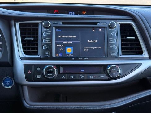 Used 2019 Toyota Highlander Limited Platinum image 16