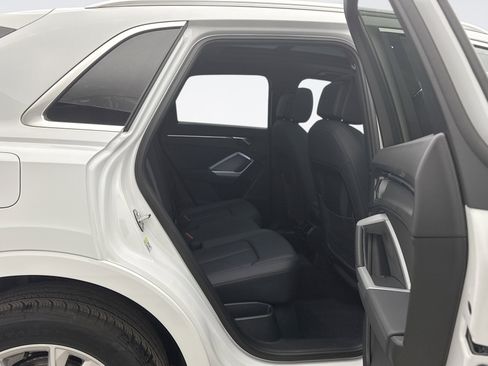 Used 2025 Audi Q3 2.0T Premium image 19