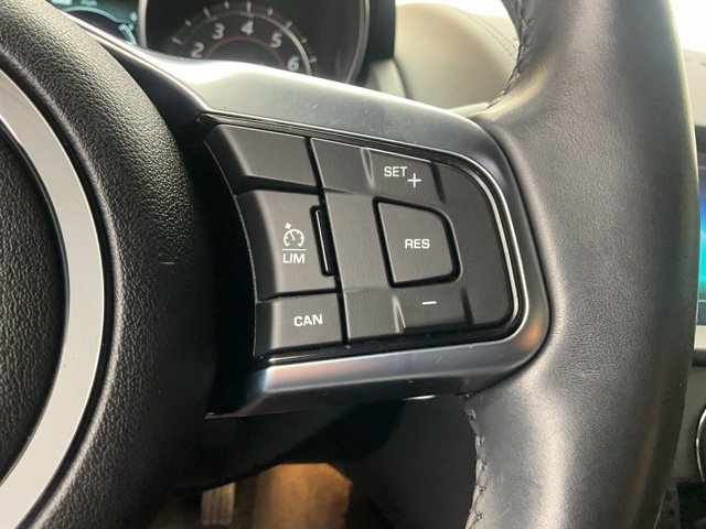 Used 2019 Jaguar F-TYPE Coupe RWD image 18