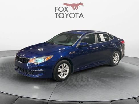 Used 2018 Kia Optima LX image 1