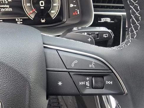 Used 2025 Audi Q8 Prestige w/ Prestige Package image 23