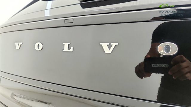 Used 2025 Volvo EX30 Plus w/ Protection Package Premier AWD/4WD image 32