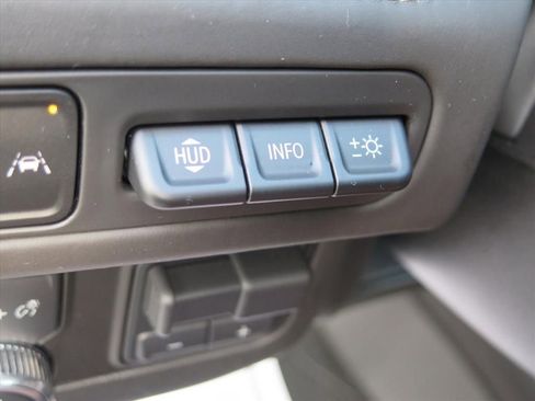 Used 2024 GMC Yukon Denali Ultimate image 13