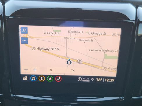 Used 2022 Chevrolet Traverse RS image 17