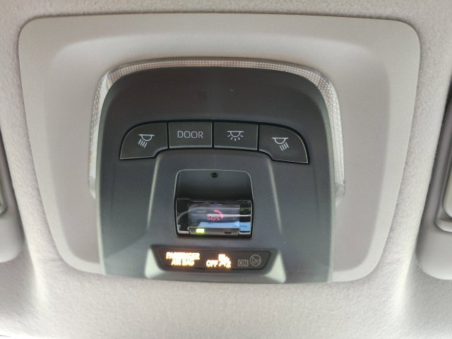 Used 2024 Toyota Corolla Cross LE FWD image 41