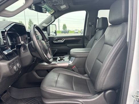 Certified 2024 Chevrolet Silverado 3500 LTZ w/ LTZ Convenience Package AWD/4WD image 9