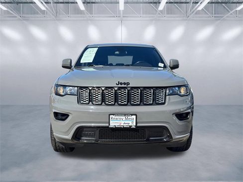 Certified 2021 Jeep Grand Cherokee Laredo X image 2
