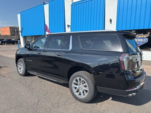 New 2026 Chevrolet Suburban Premier w/ Sun And Tow Package image 16