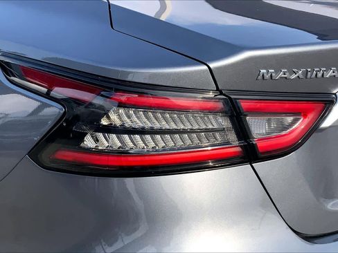 Used 2022 Nissan Maxima SV w/ Floor Mat Group image 25