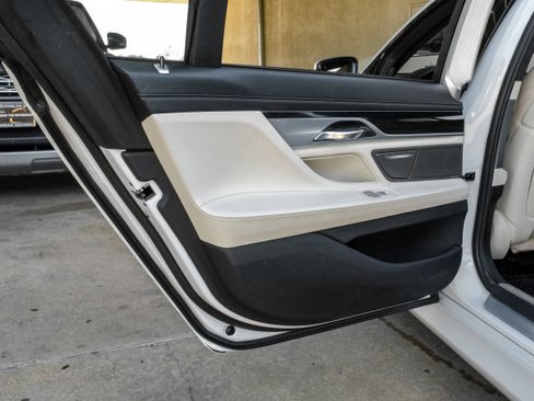 Used 2018 BMW 750i 750i image 49