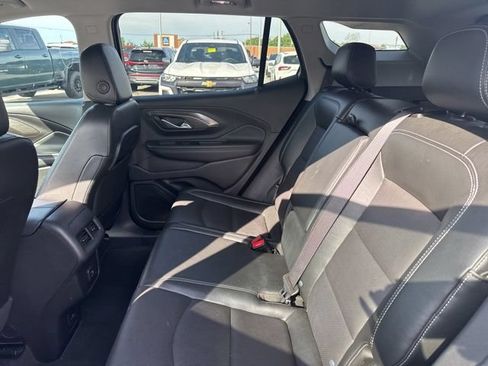 Used 2024 GMC Terrain SLT AWD/4WD image 28
