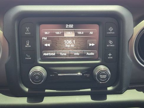 Used 2018 Jeep Wrangler Unlimited Sport S AWD/4WD image 13