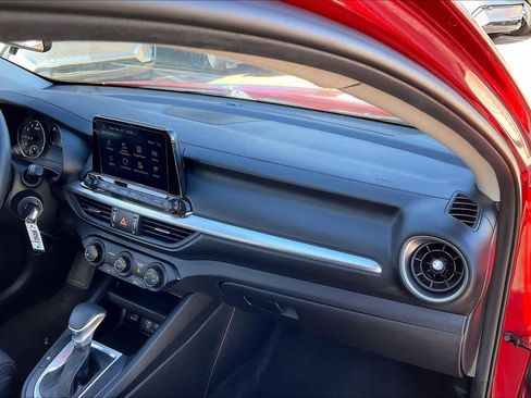 Used 2023 Kia Forte LXS image 18