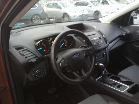 Used 2017 Ford Escape SE w/ SE Cold Weather Package image 15